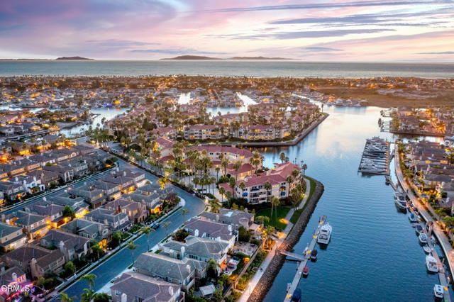 1758 Emerald Isle Way, Oxnard, CA 93035
