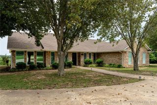 8775 Leonard Street, Kingston, OK 73439