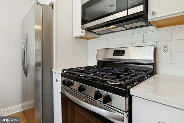 366 TAVISTOCK, Cherry Hill, NJ 08034