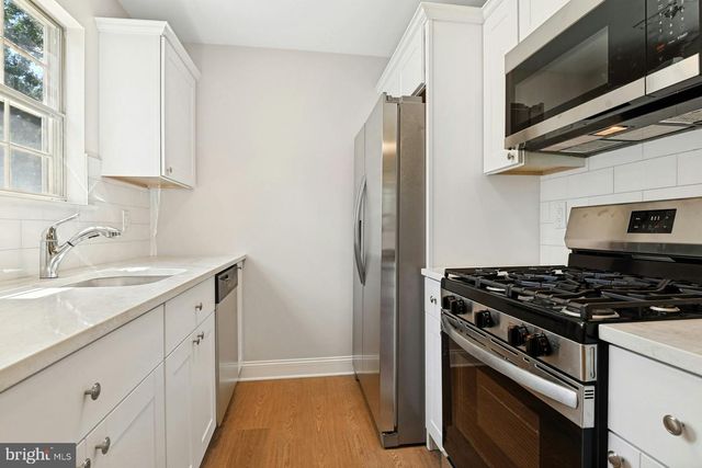366 TAVISTOCK, Cherry Hill, NJ 08034