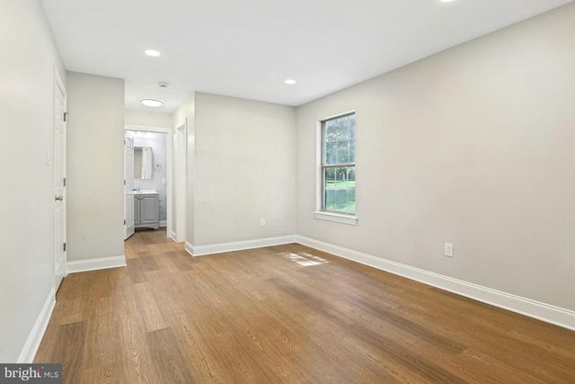 366 TAVISTOCK, Cherry Hill, NJ 08034