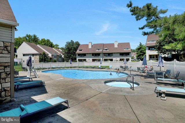 366 TAVISTOCK, Cherry Hill, NJ 08034