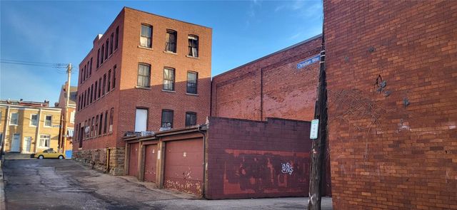 4014 Howley St, Bloomfield, PA 15224