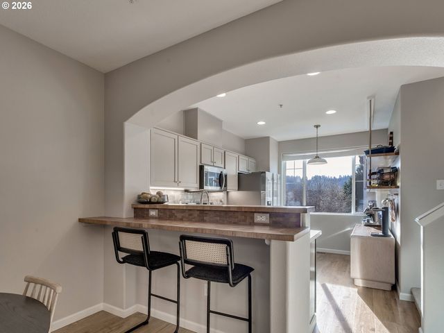 15050 Sw WARBLER Way 102, Beaverton, OR 97007