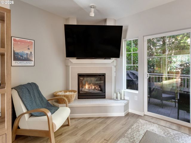 15050 Sw WARBLER Way 102, Beaverton, OR 97007