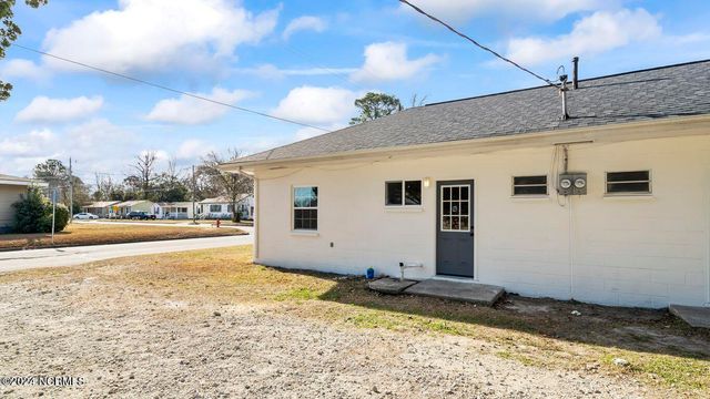 300 Richlands Avenue 2, Jacksonville, NC 28540