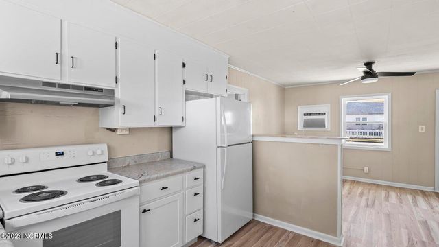 300 Richlands Avenue 2, Jacksonville, NC 28540