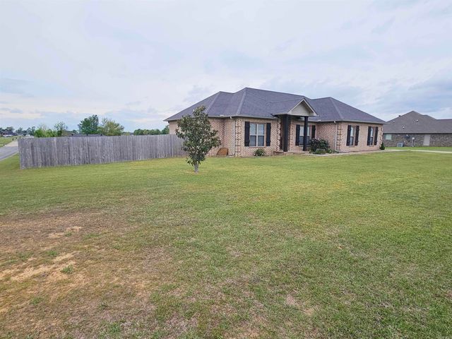 1 Corbin Cove, Greenbrier, AR 72058