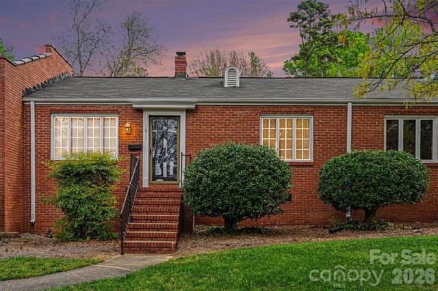 1811 Lynnwood Drive, Charlotte, NC 28209