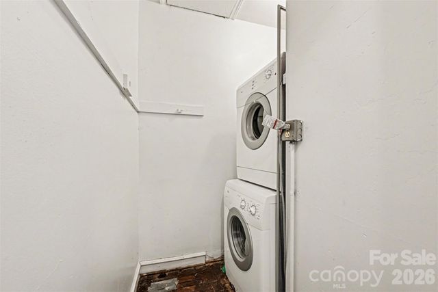 1811 Lynnwood Drive, Charlotte, NC 28209