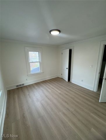 321 W Wood Street W, Lowellville, OH 44436