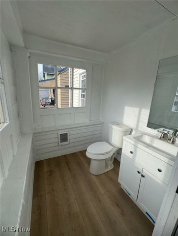 321 W Wood Street W, Lowellville, OH 44436