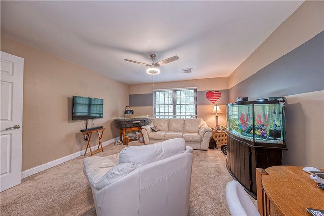 136 Glenwood Dr, Monroeville, PA 15146