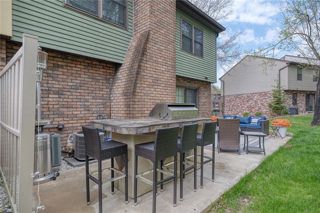 136 Glenwood Dr, Monroeville, PA 15146
