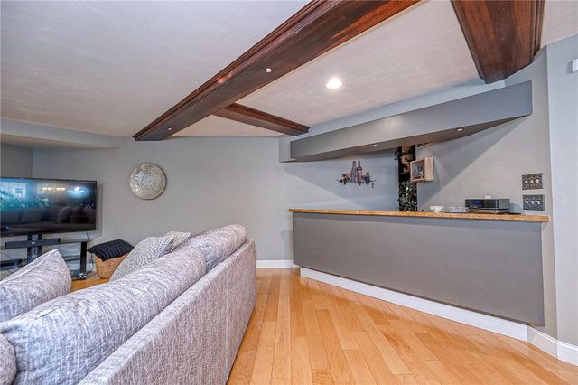 136 Glenwood Dr, Monroeville, PA 15146