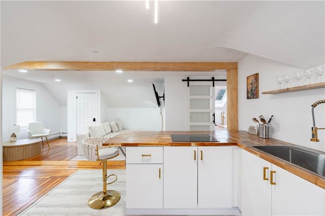 49 Wealth Avenue, Providence, RI 02908