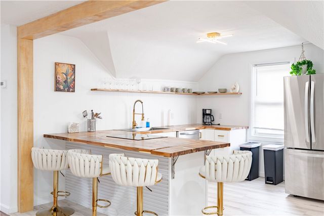 49 Wealth Avenue, Providence, RI 02908