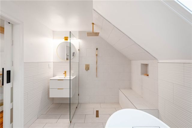 49 Wealth Avenue, Providence, RI 02908