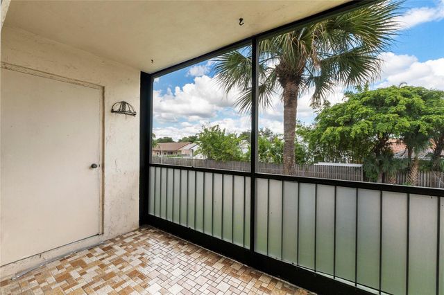 4154 NW 90th Ave 201, Coral Springs, FL 33065