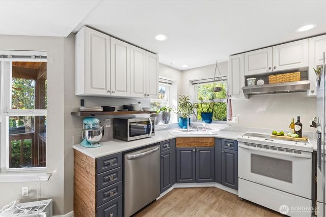 100 S 28th Street, Mount Vernon, WA 98274
