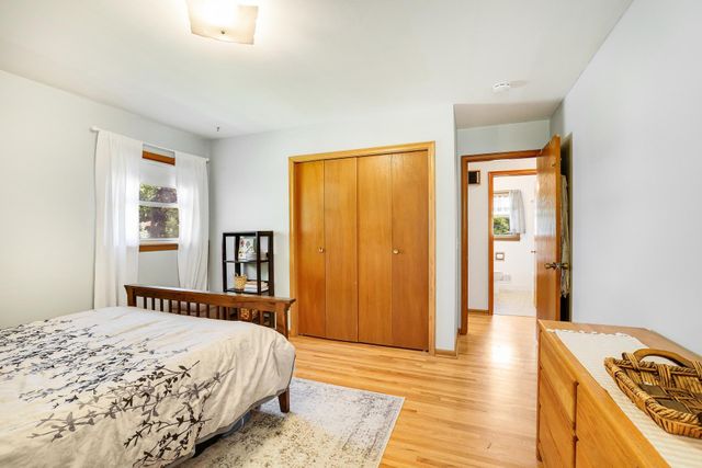3609 Violet Avenue N, Brooklyn Center, MN 55429