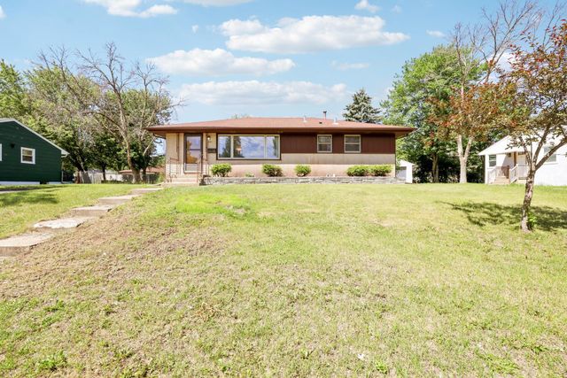 3609 Violet Avenue N, Brooklyn Center, MN 55429