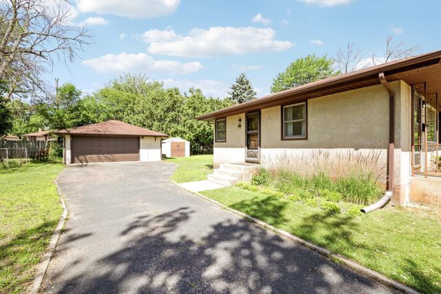 3609 Violet Avenue N, Brooklyn Center, MN 55429
