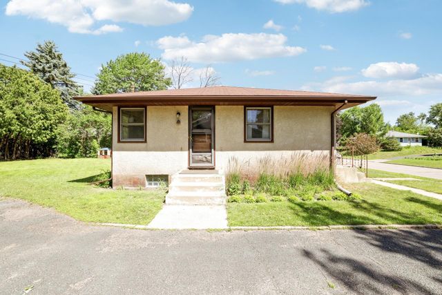 3609 Violet Avenue N, Brooklyn Center, MN 55429