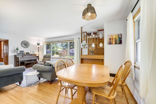 3609 Violet Avenue N, Brooklyn Center, MN 55429