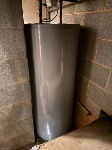 203 Brannock Lane, Pilot Mountain, NC 27041