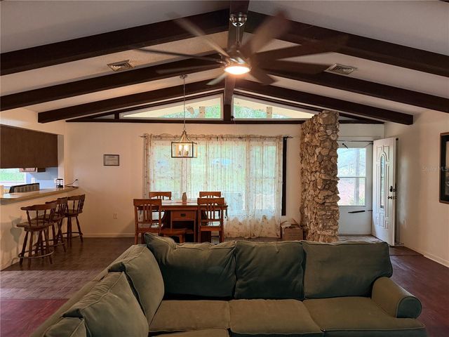 1988 SE 161ST AVENUE, Ocklawaha, FL 32179