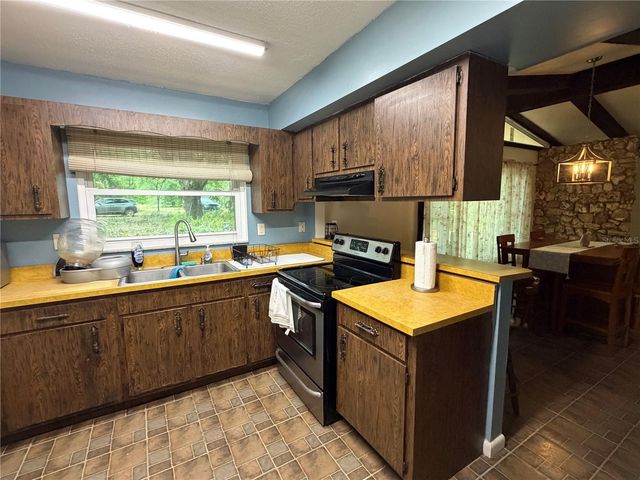 1988 SE 161ST AVENUE, Ocklawaha, FL 32179