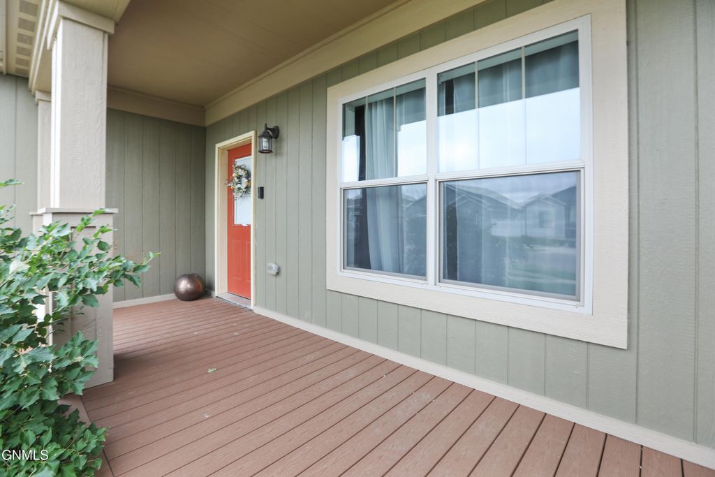 3423 36th Street W, Williston, ND 58801 photo 5