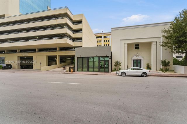 45 Valencia Ave, Coral Gables, FL 33134