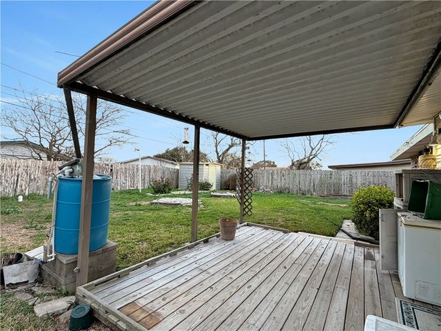 1142 Clare Dr, Corpus Christi, TX 78412