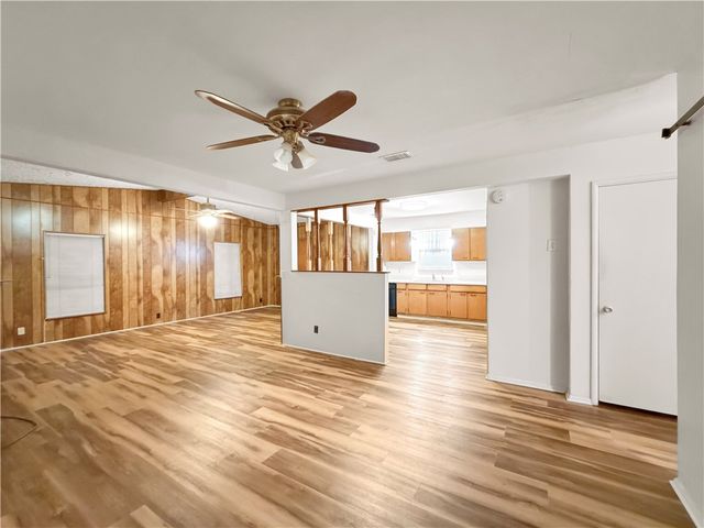 1142 Clare Dr, Corpus Christi, TX 78412