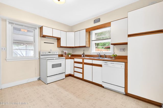 3312 Wellingmoor Ave, Louisville, KY 40218