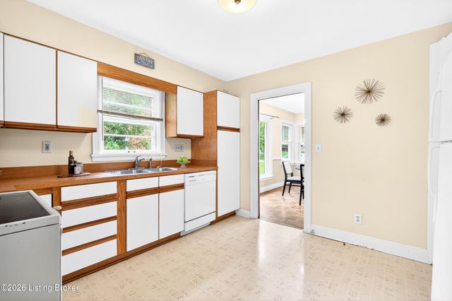 3312 Wellingmoor Ave, Louisville, KY 40218