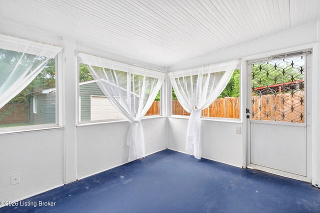 3312 Wellingmoor Ave, Louisville, KY 40218