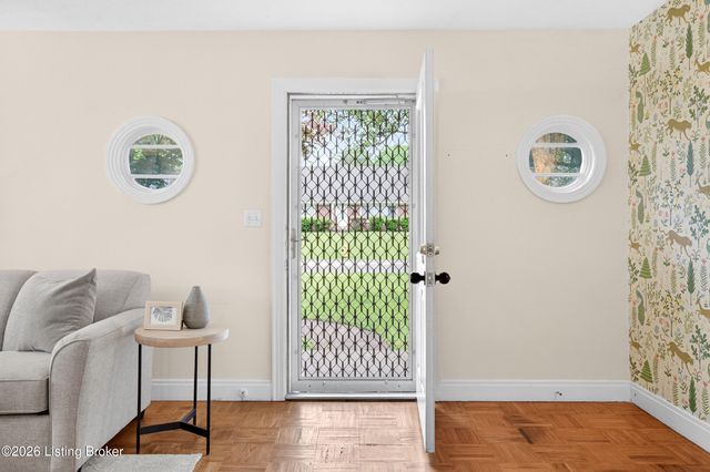 3312 Wellingmoor Ave, Louisville, KY 40218