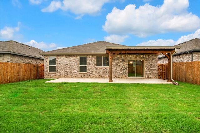 1021 Waverly Drive, Van Alstyne, TX 75495