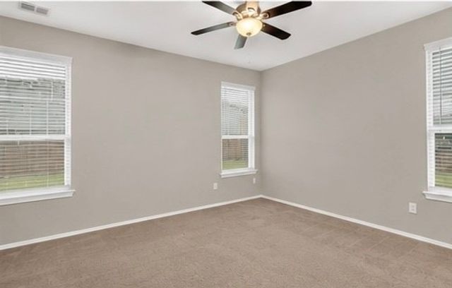 1021 Waverly Drive, Van Alstyne, TX 75495