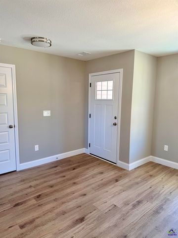 204 Sutton Dr., Perry, GA 31069