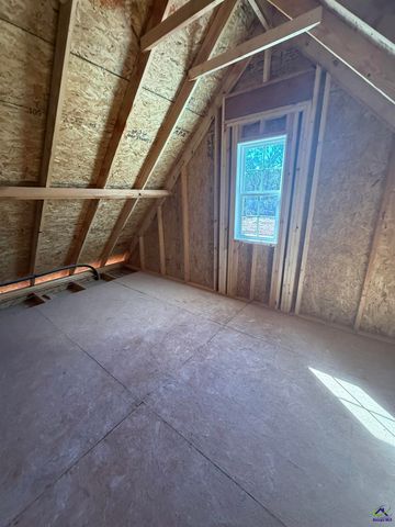 204 Sutton Dr., Perry, GA 31069