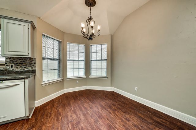 728 Nicole Drive, Burleson, TX 76028