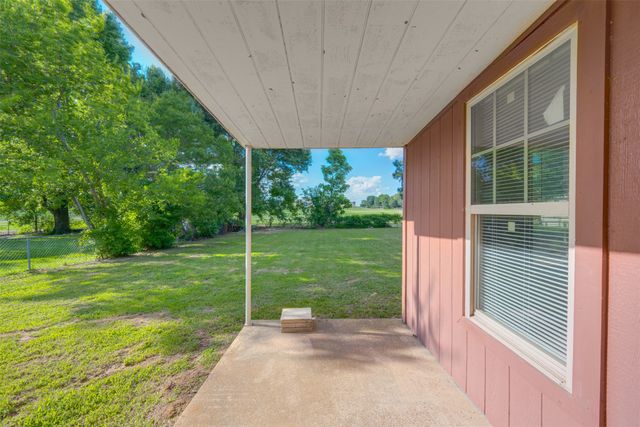 3165 E Houston Street, Paris, TX 75460