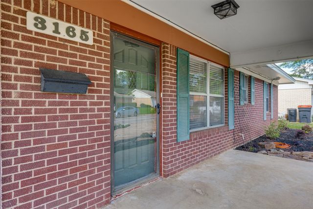 3165 E Houston Street, Paris, TX 75460