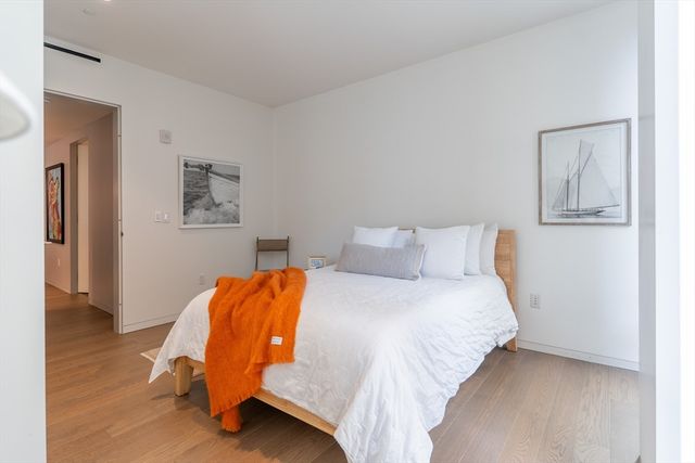 10 Farnsworth Street 3B, Boston, MA 02210