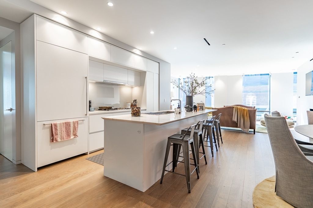 10 Farnsworth Street 3B, Boston, MA 02210