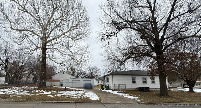 1201 E Cleveland Avenue, Sapulpa, OK 74066